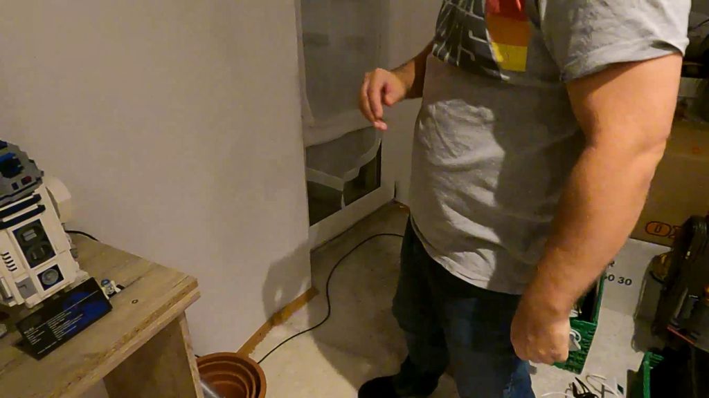 sexy foto nr. 1 von Bin ich wirklich so ein Flittchen!? Kisten packen mit Blowjo