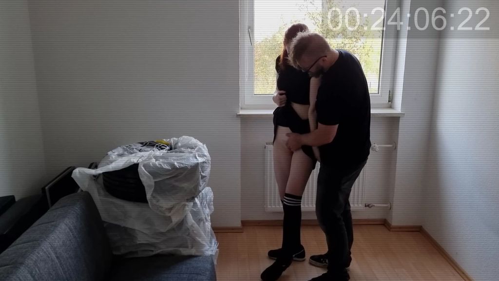 sexy foto nr. 3 von Zu Dreist oder Pervers? Auf den Möbeln des Nachmieters gefic