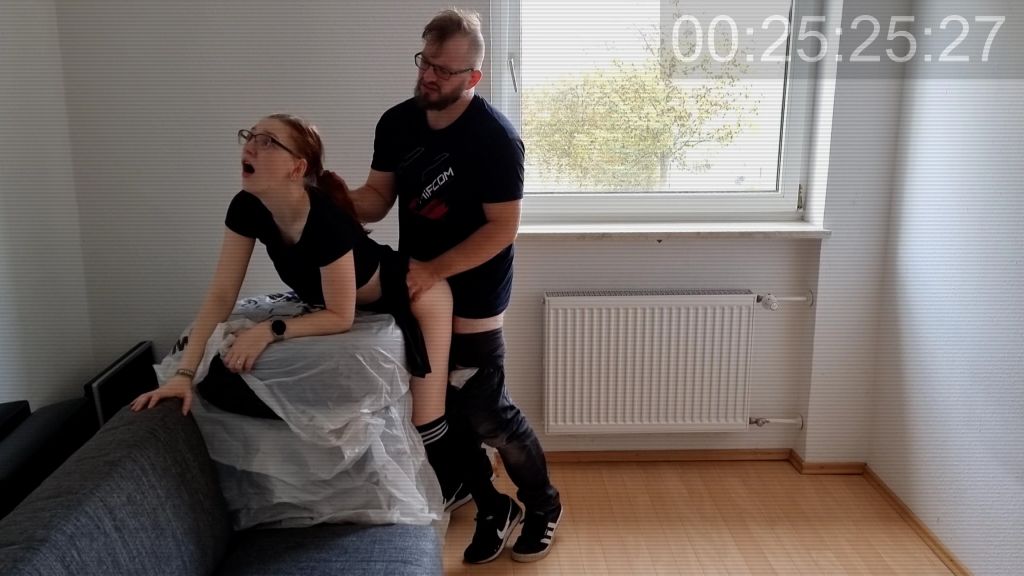 sexy foto nr. 10 von Zu Dreist oder Pervers? Auf den Möbeln des Nachmieters gefic