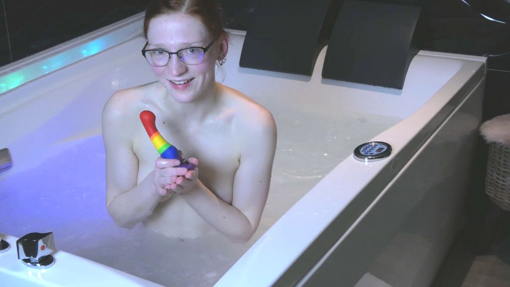 sexy foto nr. 10 von Wenn DAS meine Mama wüsste! Whirlpool schamlos entweiht!