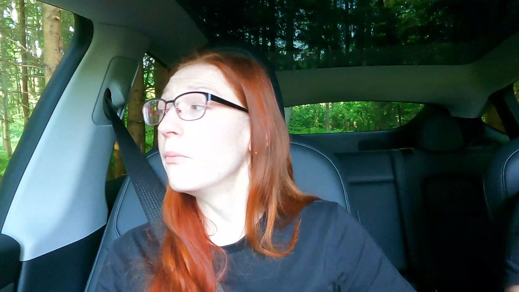 sexy foto nr. 4 von Auf ekligen Autohändler reingefallen! spontan gefickt