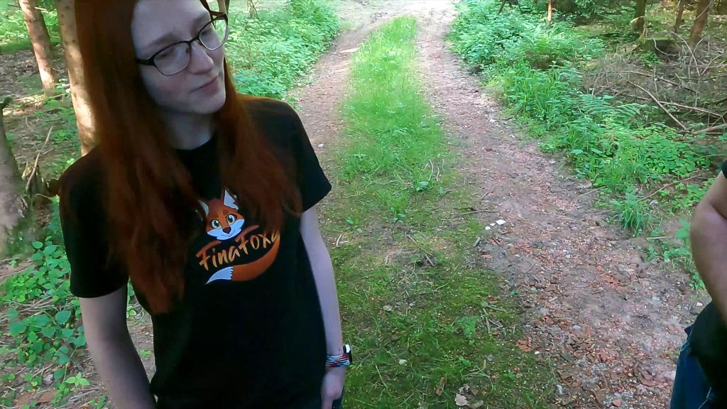 sexy foto nr. 5 von Auf ekligen Autohändler reingefallen! spontan gefickt