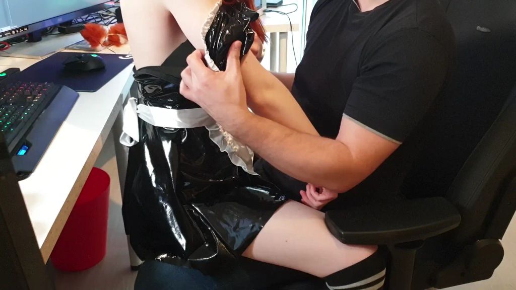 sexy foto nr. 4 von Ist das moralisch verwerflich? Praktikantenschwanz geputzt