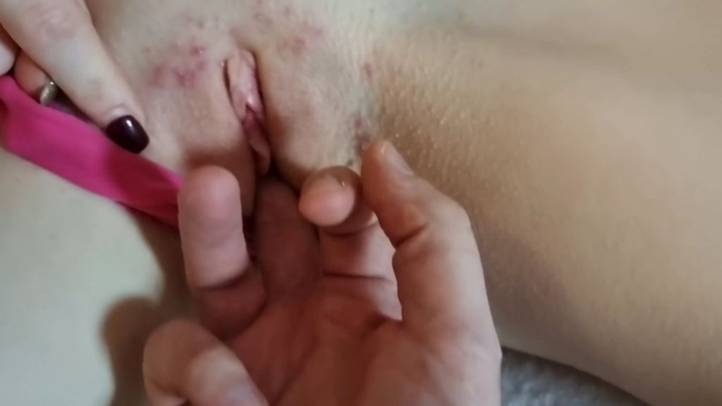 sexy foto nr. 8 von Schamlos ausgenutzt!!! Höschen feucht statt Filmabend