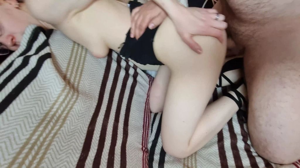 sexy foto nr. 7 von Stiefpapis Kumpel wichst ständig! Befriedige ich ihn