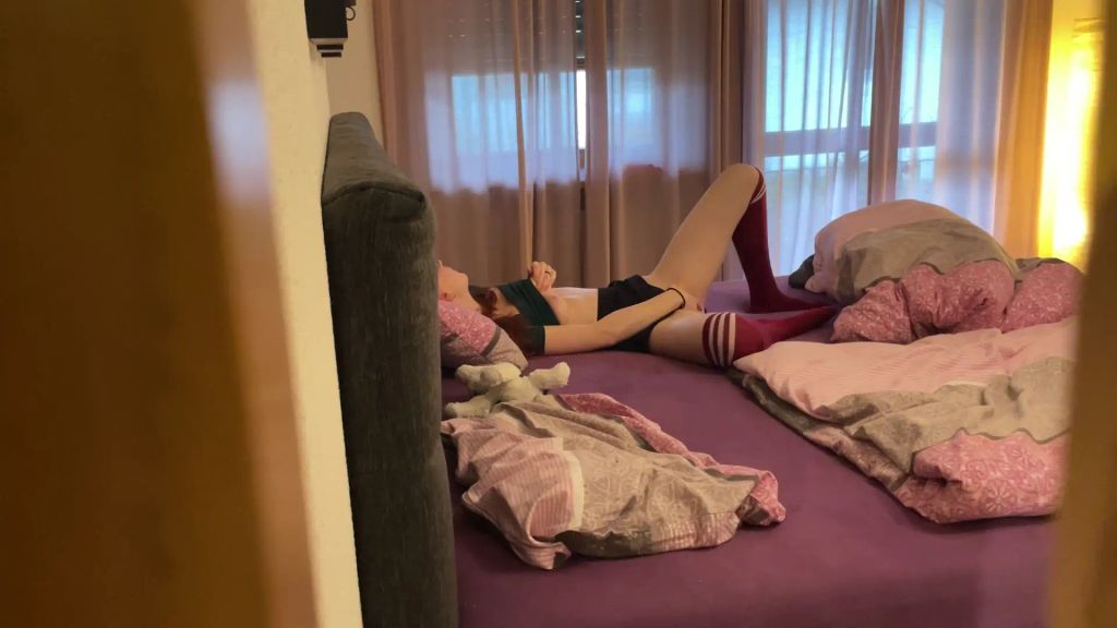 sexy foto nr. 1 von Gierige Stiefschwester!!! Ich nehm mir was ich will!