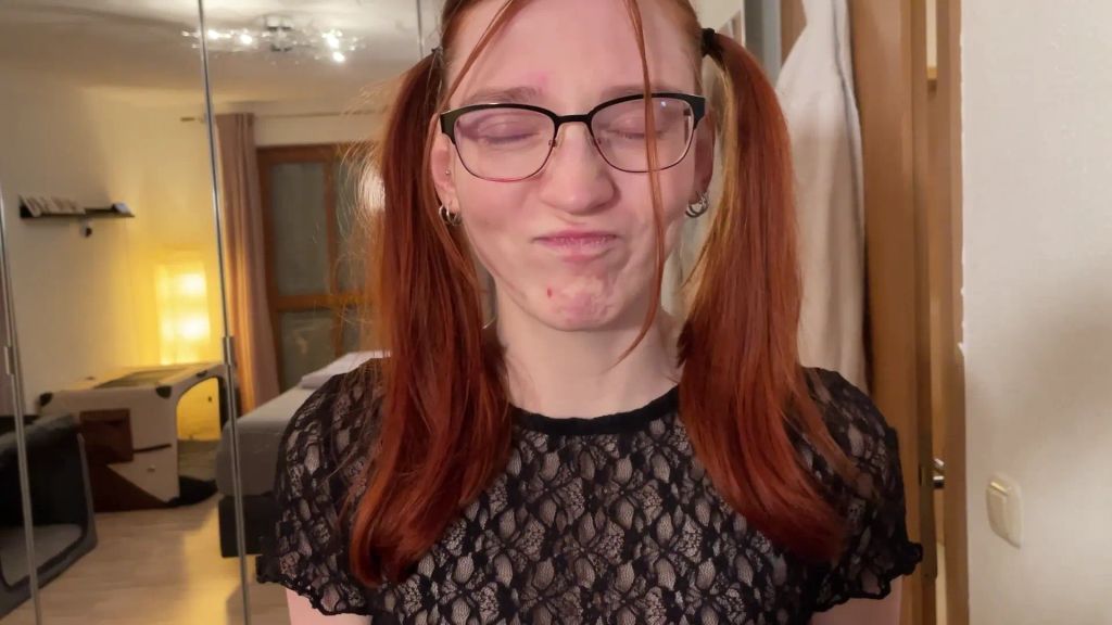 Vorschaubild 2 zum Video „Danke Stiefpapi!!! Ficken, Schlucken und ab zur Party“