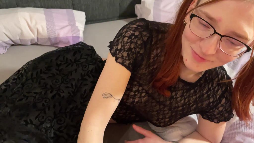 Vorschaubild 4 zum Video „Danke Stiefpapi!!! Ficken, Schlucken und ab zur Party“