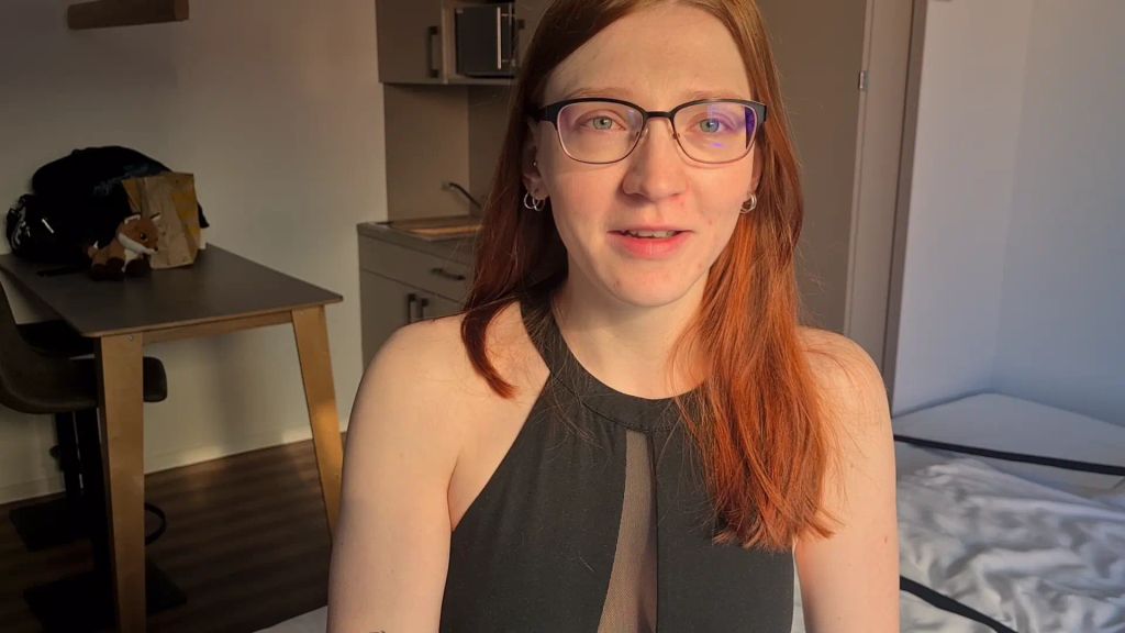 Vorschaubild 4 zum Video „Hausmeistertrick!!! Bett raus, Schwanz rein!“