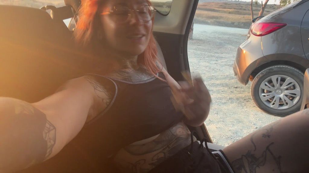 Vorschaubild 8 zum Video „Oh mein Gott, nackt in der Öffentlichkeit in meinem Auto 😬💦“