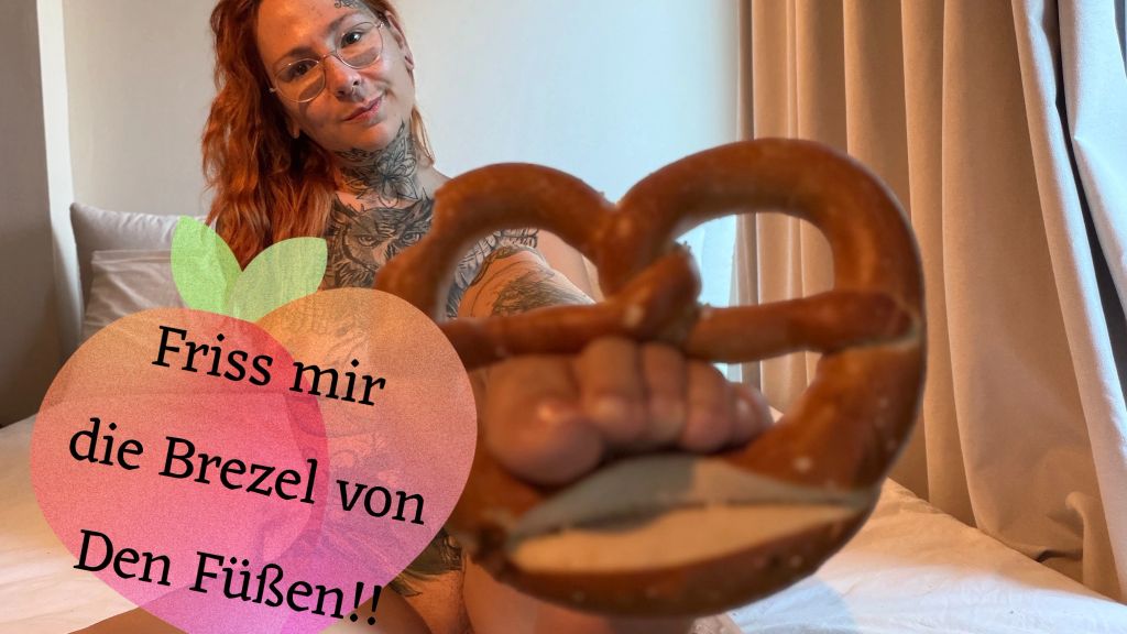 Vorschaubild 10 zum Video „Friss mir die Brezel von den Füßen !!“