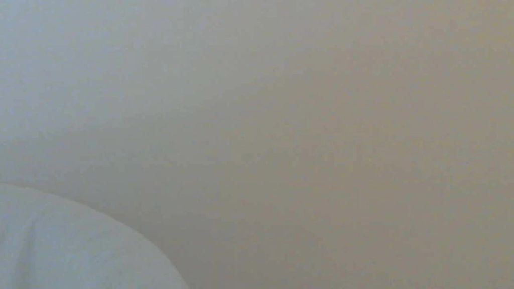 Vorschaubild 1 zum Video „Komm in mein Schlafzimmer“