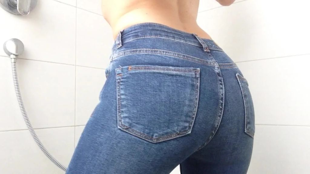 Vorschaubild 1 zum Video „Der eingesaute Jeansarsch“