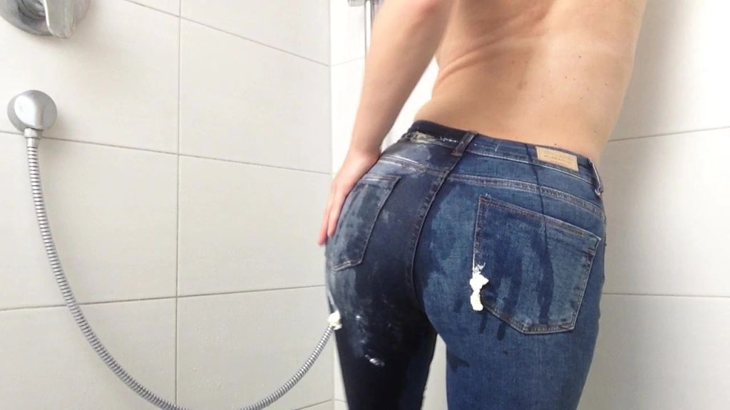 Vorschaubild 7 zum Video „Der eingesaute Jeansarsch“