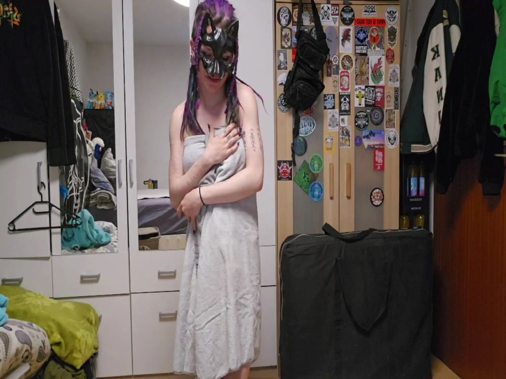 sexy foto nr. 1 von JETZT GIBT’S kein Zurück mehr! Kein Handtuch, keine Maske –