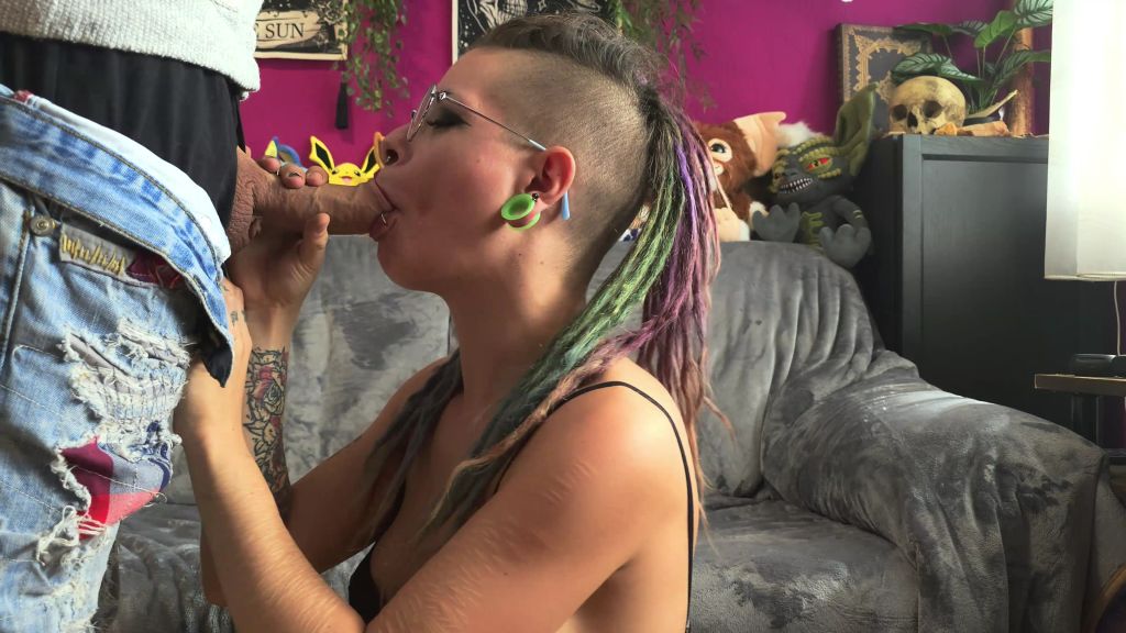 sexy foto nr. 4 von OMG! Wenn das meine Familie erfährt! Mein 1. BLOWJOB