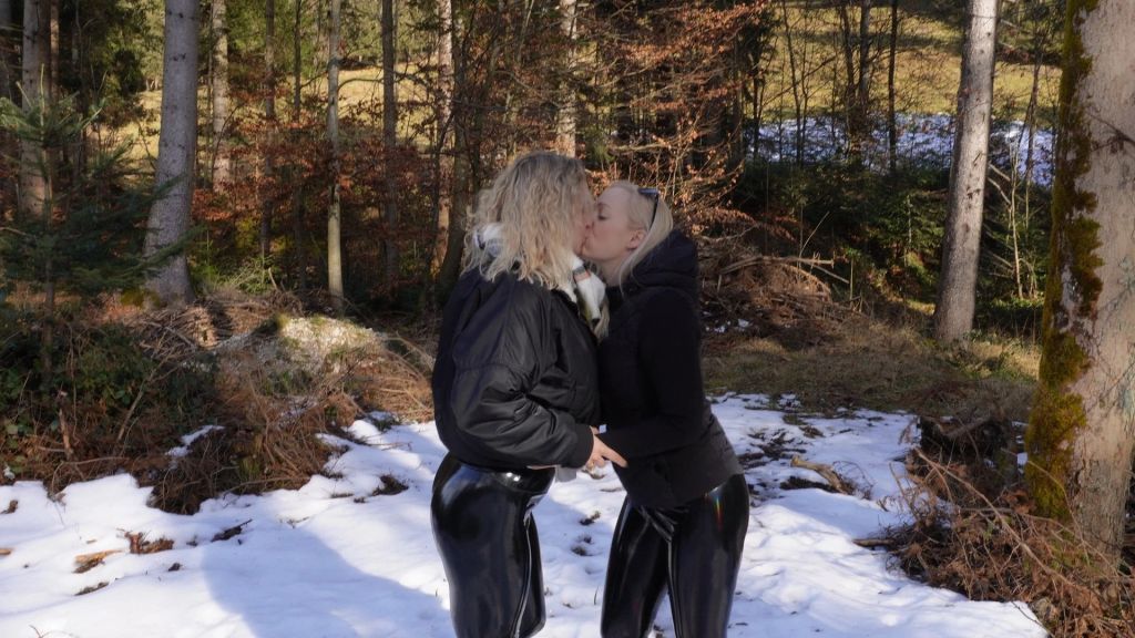 Public NS im Schnee – Lust auf 'ne heiße Erfrischung? ?