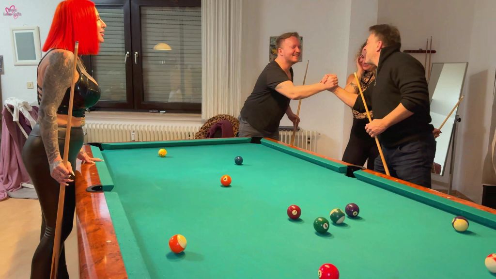 sexy foto nr. 3 von VIERER FICK mit Facial Finale | Billard WETTE  ESKALIERT VÖL