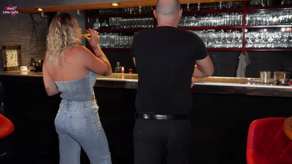 HOTELBAR-SKANDAL!! Public Fick & Facial bis zum letzten Trop