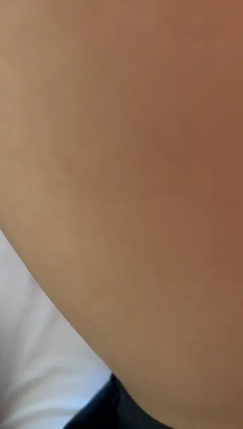 sexy foto nr. 6 von Er hat mich in die Doggystyle-Position gebracht. 🔥