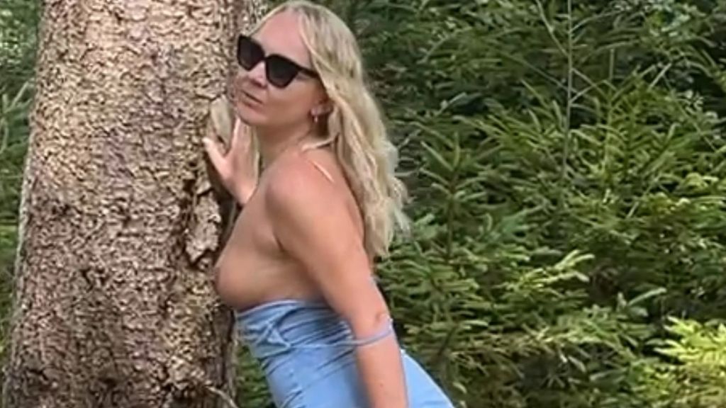 Vorschaubild zum Video „💦 Cumshot Compilation mit 12 Ladungen! Ich liebe Sperma 💦“ von Lucie Bavarina