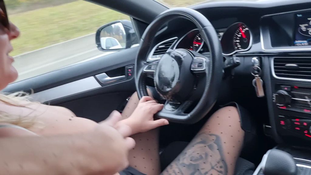 Vorschaubild 7 zum Video „|| Autobahn-Orgasmus: Wichsen bis zum Sperma-Schlucken ||“