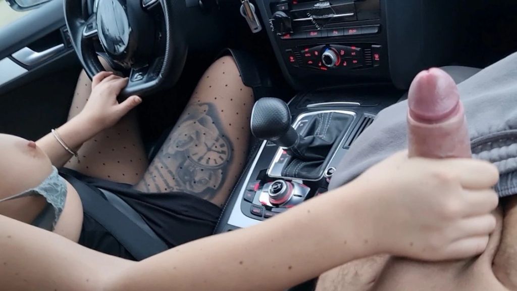 Vorschaubild 10 zum Video „|| Autobahn-Orgasmus: Wichsen bis zum Sperma-Schlucken ||“