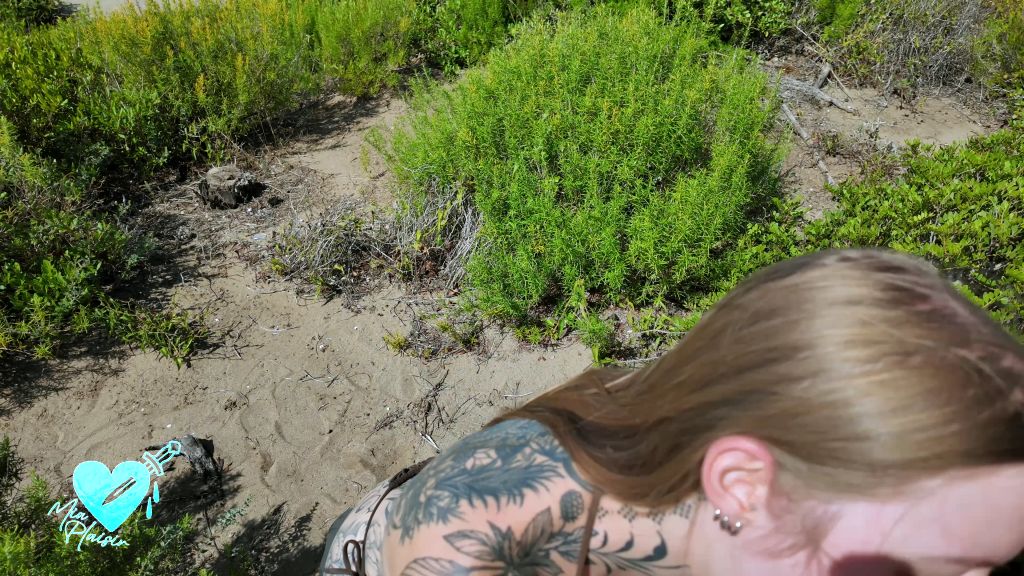 sexy foto nr. 7 von Erwischt beim Outdoor Blasen 💦