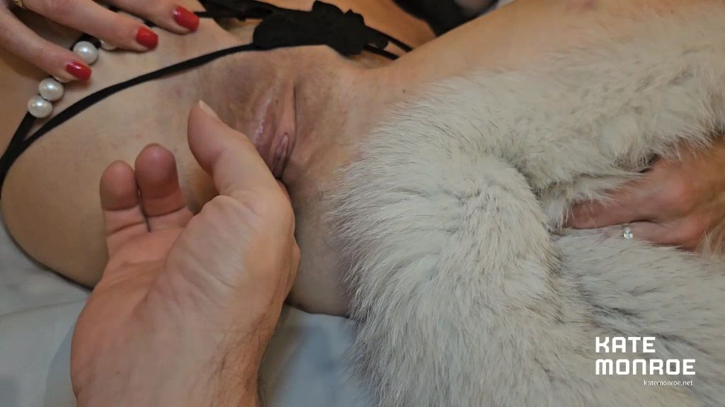 Vorschaubild 5 zum Video „PELZ DADDY FICK“