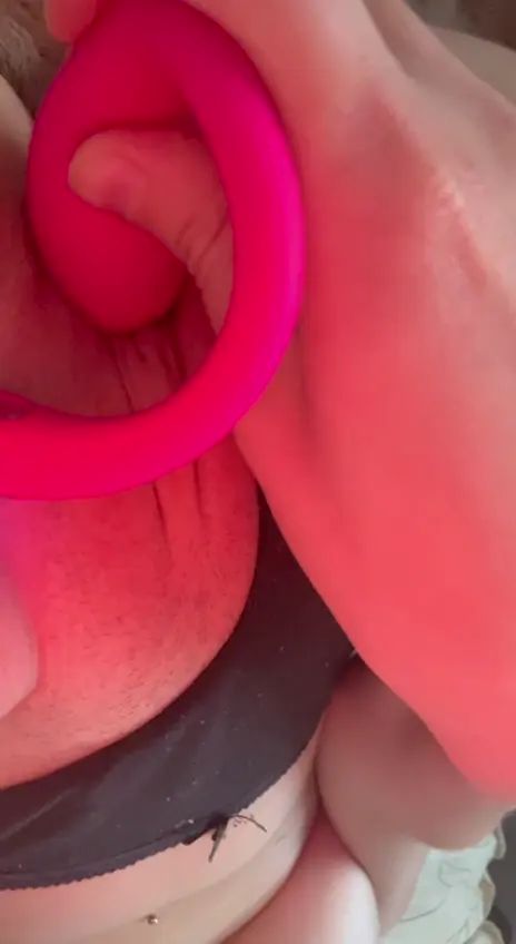 Vorschaubild 4 zum Video „Lush Vibes ganz tief fühl mich stöhnen“