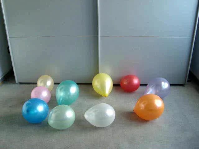 sexy foto nr. 1 von Luftballons zerplatzen (Fetisch)
