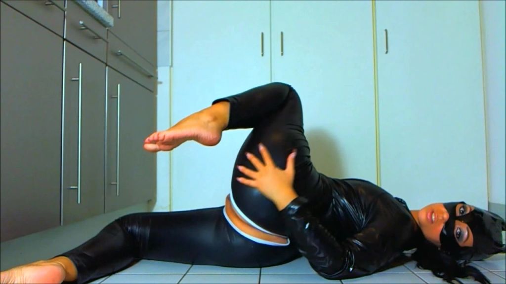 sexy foto nr. 9 von Schmusekätzchen oder Raubkatze?