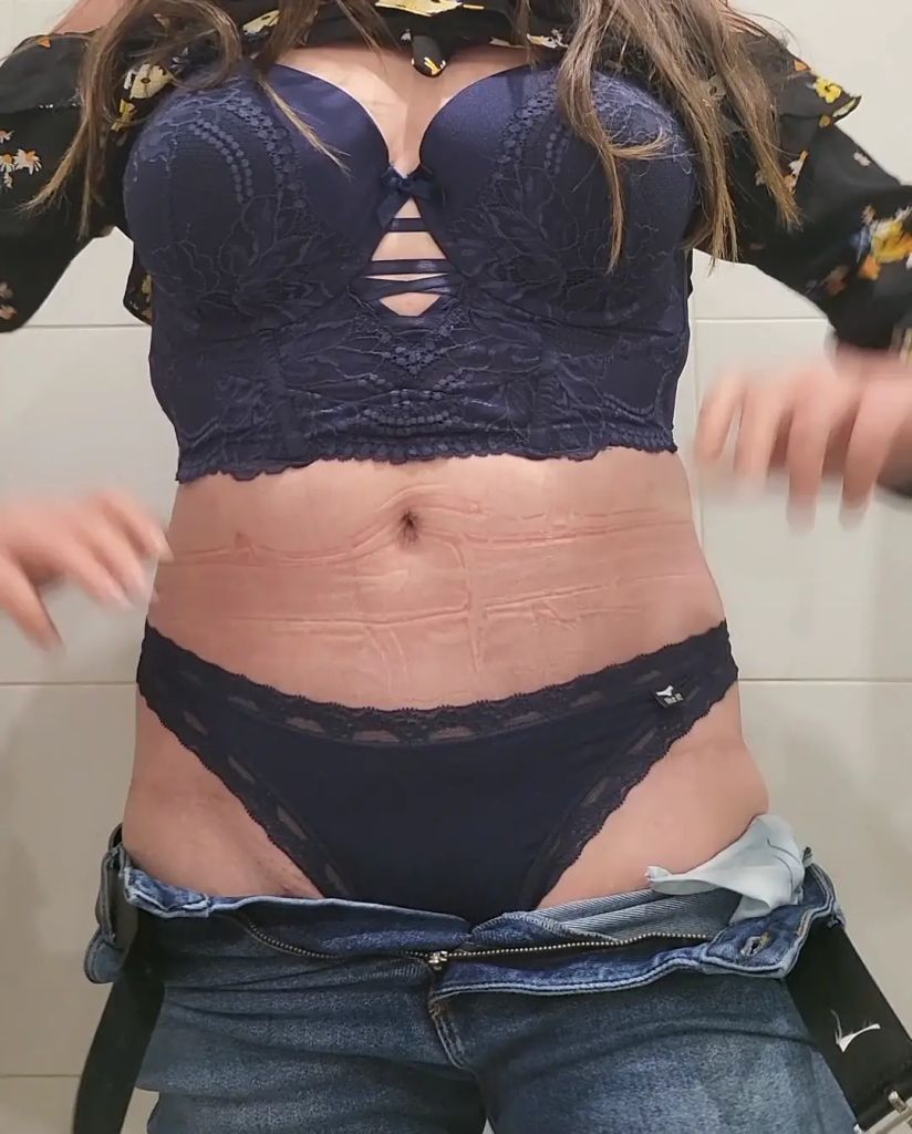 Vorschaubild 1 zum Video „Sexy Körperpräsentation fürs erste Kennenlernen“