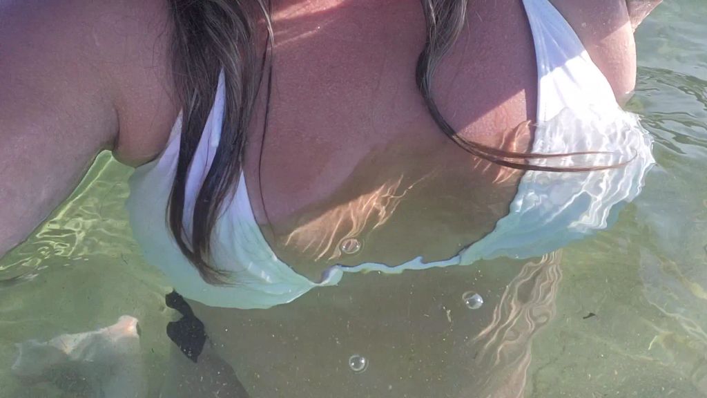 Vorschaubild 3 zum Video „Steife Nippelparty 1“