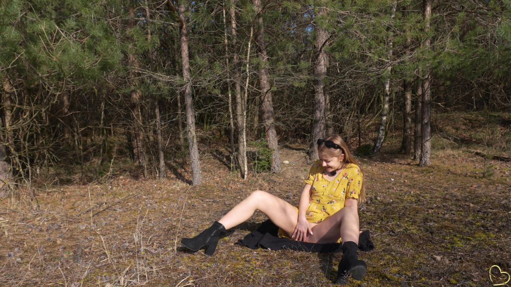 Vorschaubild 1 zum Video „Erwischt! Extrem versauter Outdoor Fick mit Folgen! 😈“