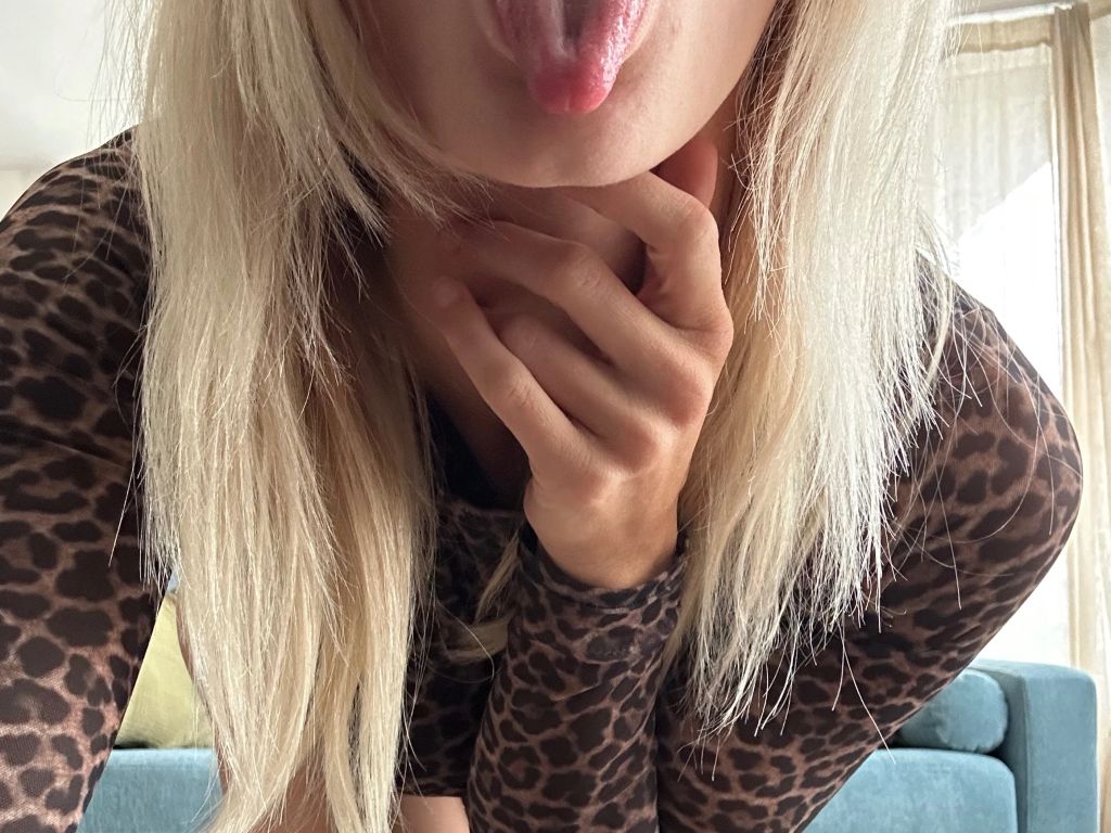 Profilfoto 1 von Ella Mysterie