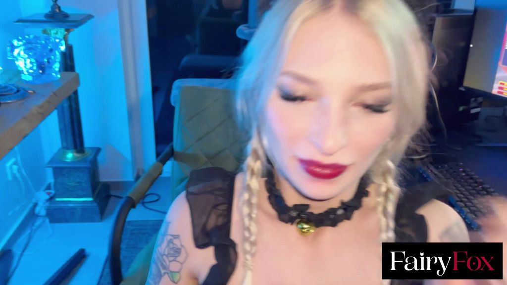Vorschaubild 7 zum Video „MONSTER DILDO UND SCHWANZ NEHMEN MEINE 3 LÖCHER AUSEINDER!“