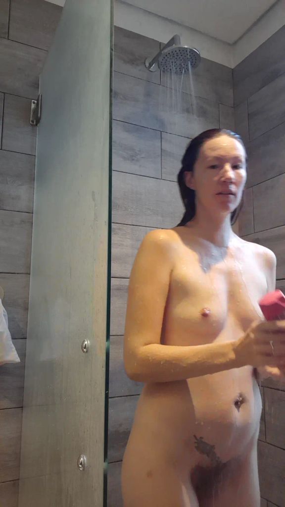 Vorschaubild 2 zum Video „Dusche“