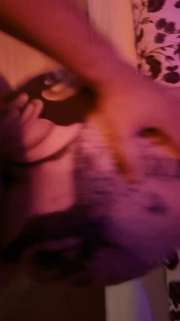 Vorschaubild 4 zum Video „Couple Night Got Wild 🔥“