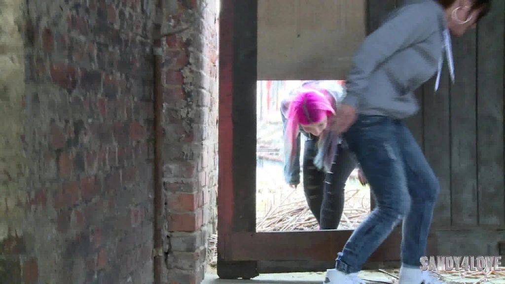 sexy foto nr. 5 von wer pisst mehr?