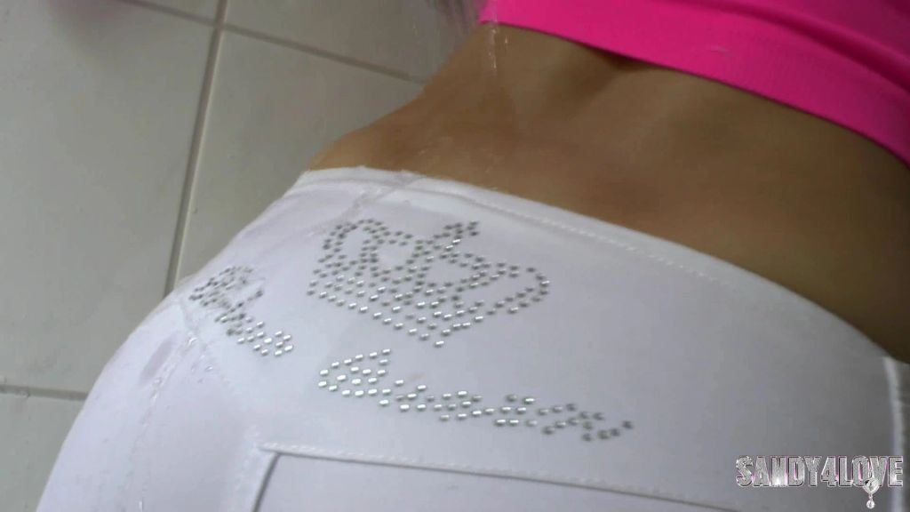 sexy foto nr. 3 von wird sie transparent?
