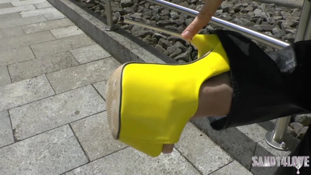 sexy foto nr. 9 von sexy geile LederBitch-WUNSCHVIDEO
