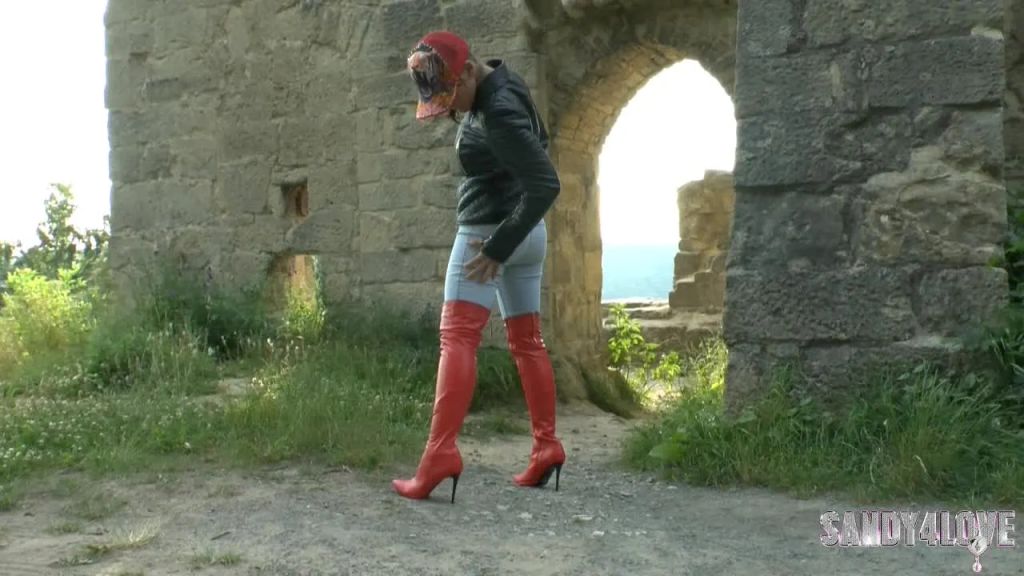 sexy foto nr. 3 von Praller JEANS Arsch - rote LEDERSTIEFEL