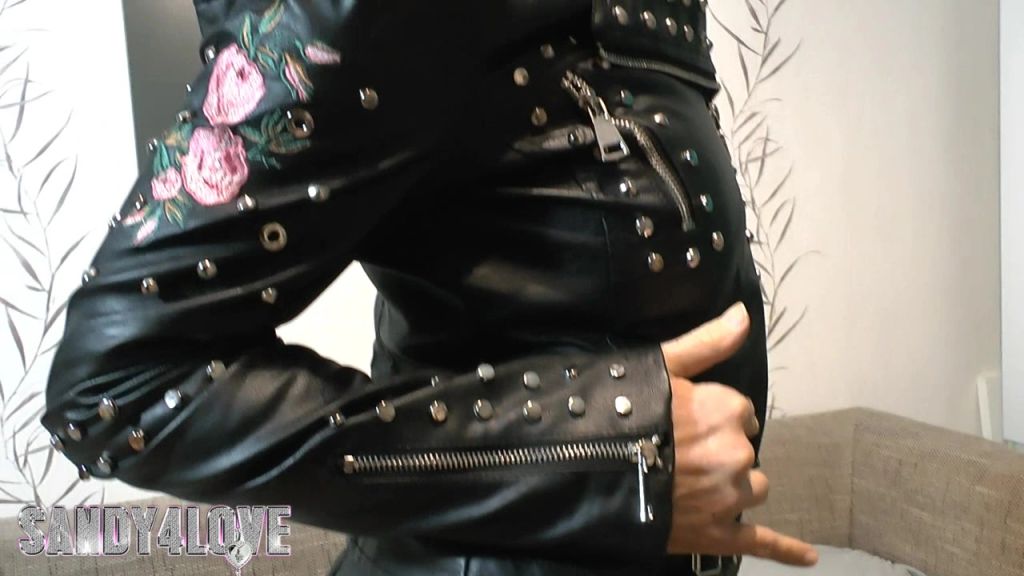 sexy foto nr. 2 von DU STEHST AUF LEDER