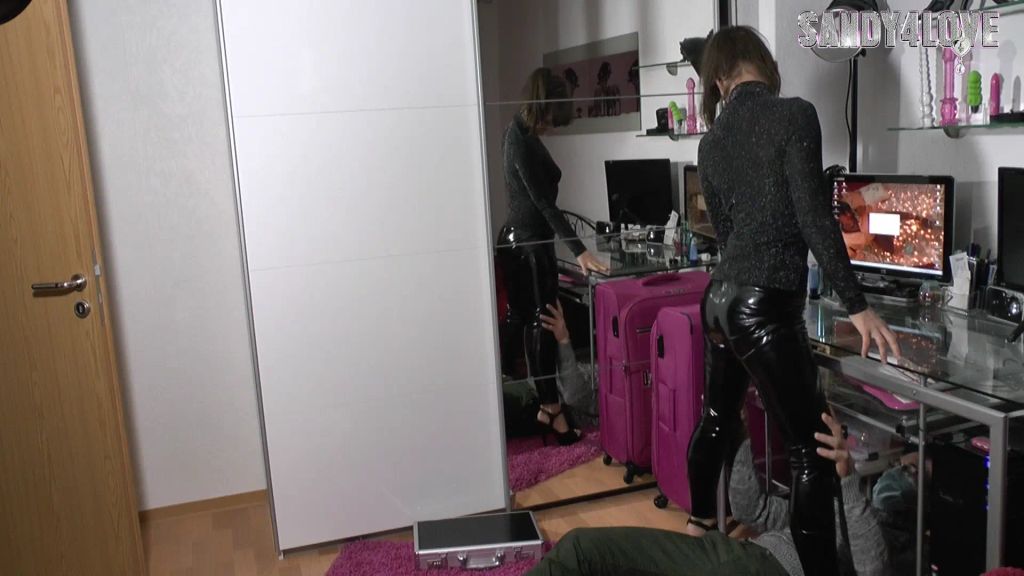 sexy foto nr. 2 von OMG! Computerreparatur endet mit CREAMPIE+NS!!