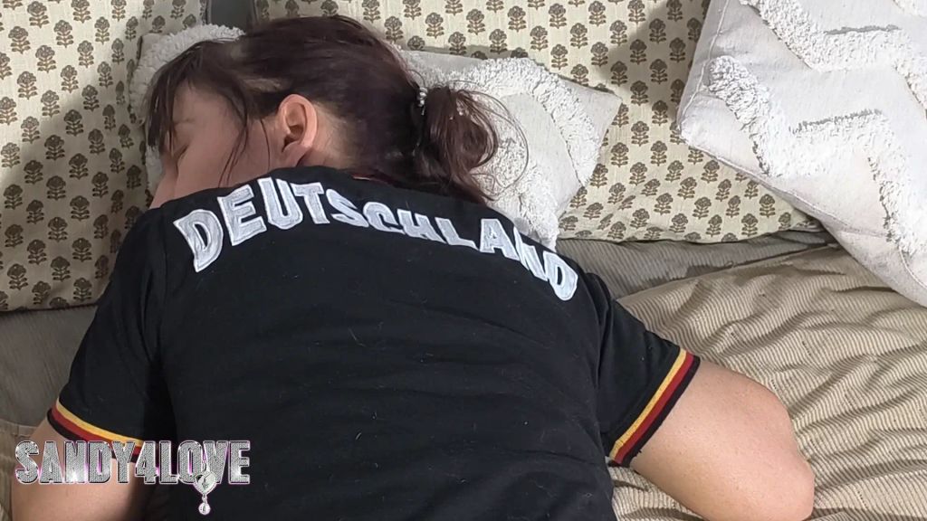 das 1. Tor für Deutschland vor SPIELBEGINN - Treffer versenk