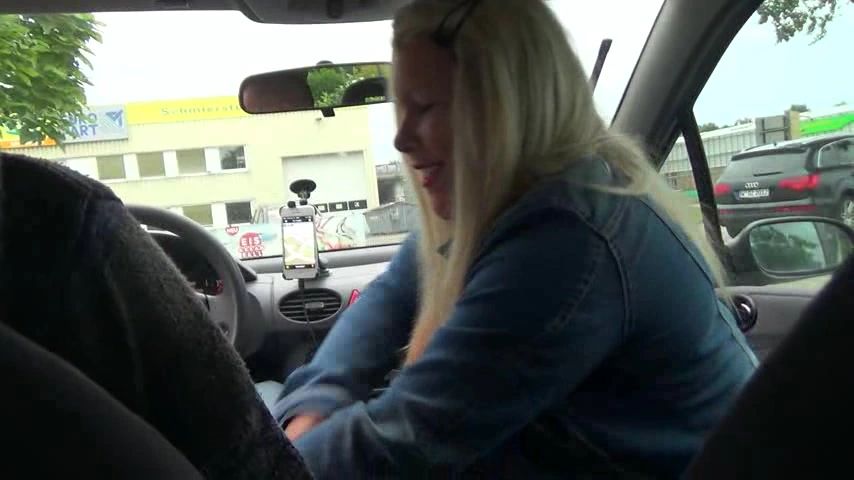 sexy foto nr. 4 von BlowJob im KFC Drive In - ich