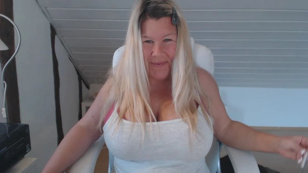sexy foto nr. 2 von Vorschauvideo Nov/2014