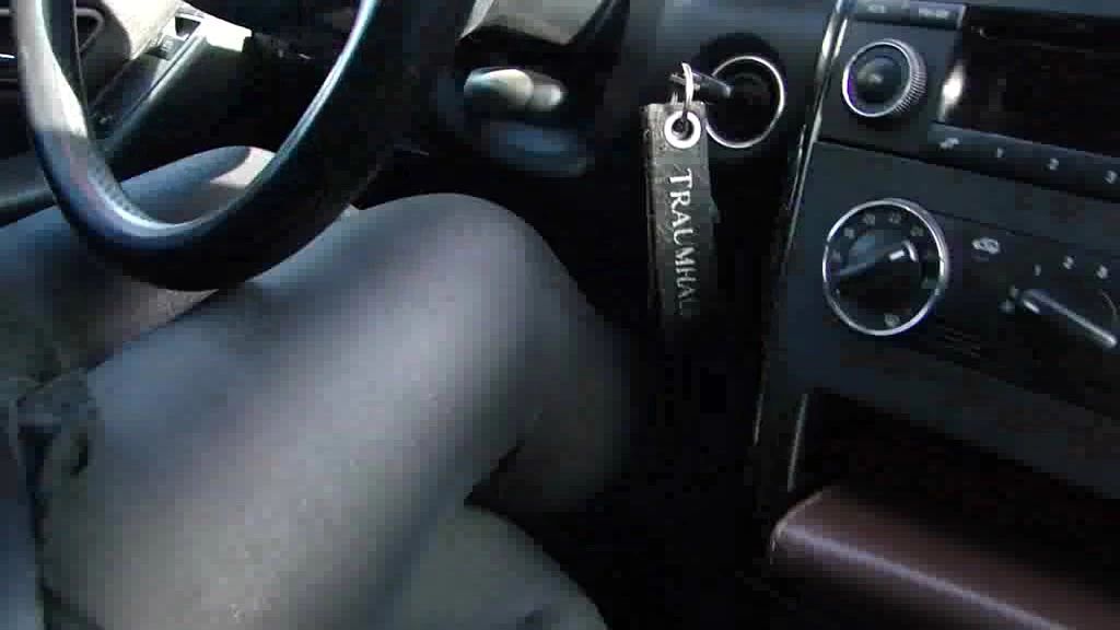 sexy foto nr. 5 von Gaspedal Fetisch - Pedal Pump im Mercedes