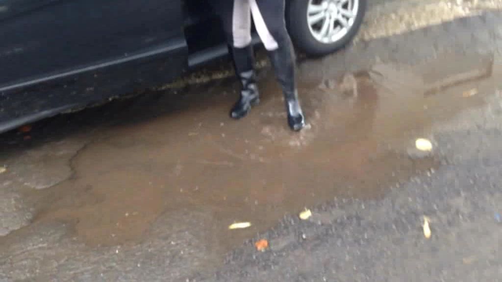 sexy foto nr. 5 von Regen Matsch Pfützenhopps